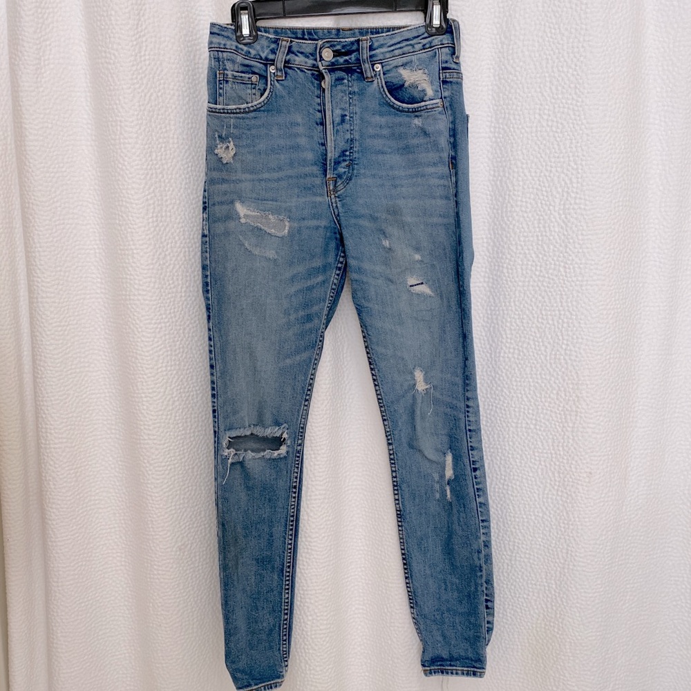 H&M perfectly distressed jeans